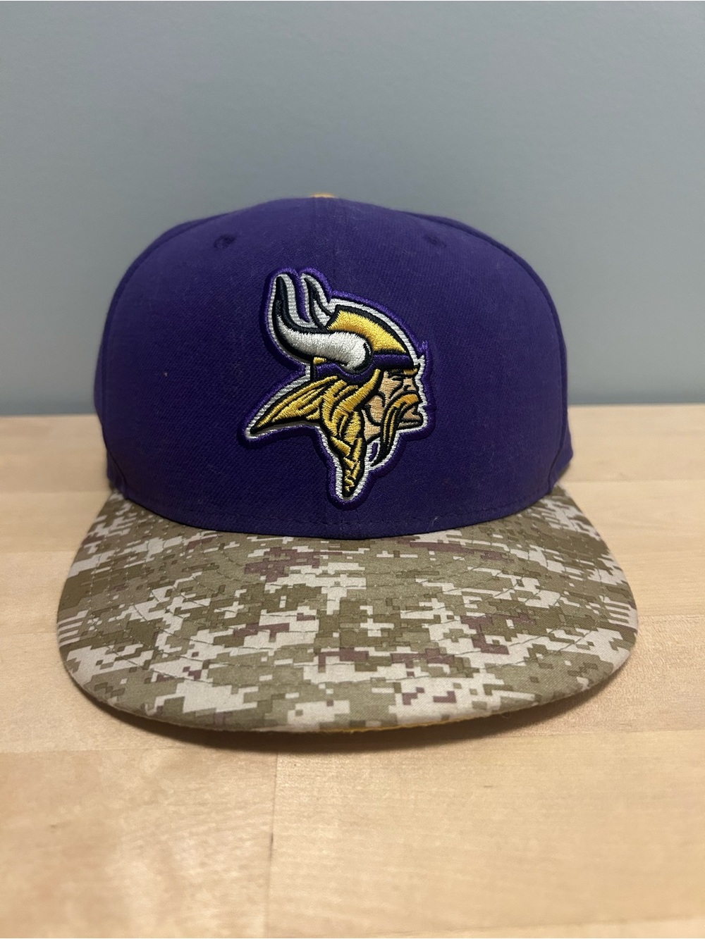 Minnesota Vikings Salute to Service New Era 59Fifty Fitted Cap Size 7 1/4